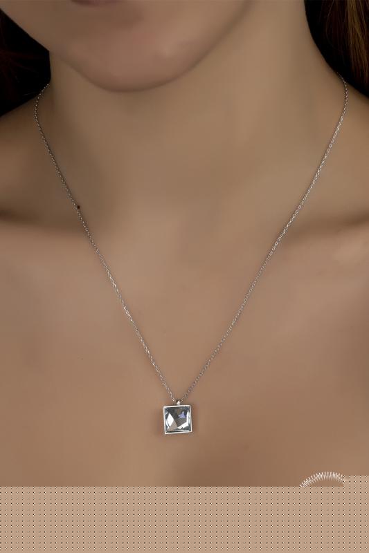 Union%20Swarovski%20Crystal%20Kadın%20Kare%20Zirconia%20Gümüş%20Kolye